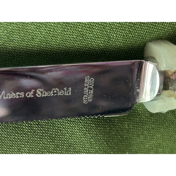 Vintage Viners Of Sheffield England Stainless Steel Knife & 5 Teaspoons Set In B - Picture 3 of 5